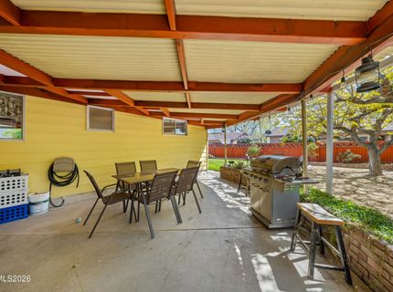 2035 K Street, Sparks, NV 89431 Photo