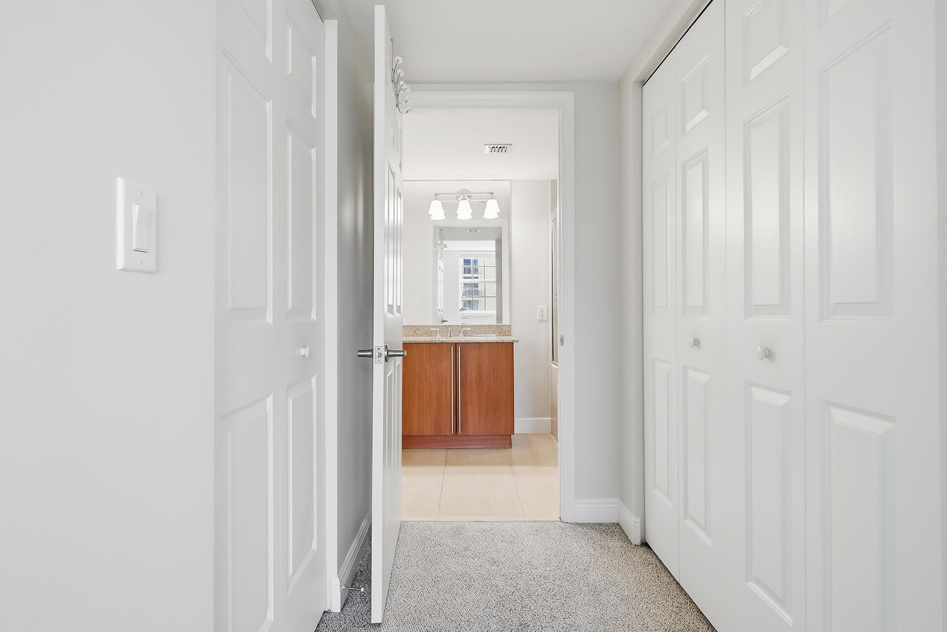 610 Clematis Street, Unit 609, West Palm Beach, FL 33401 Photo