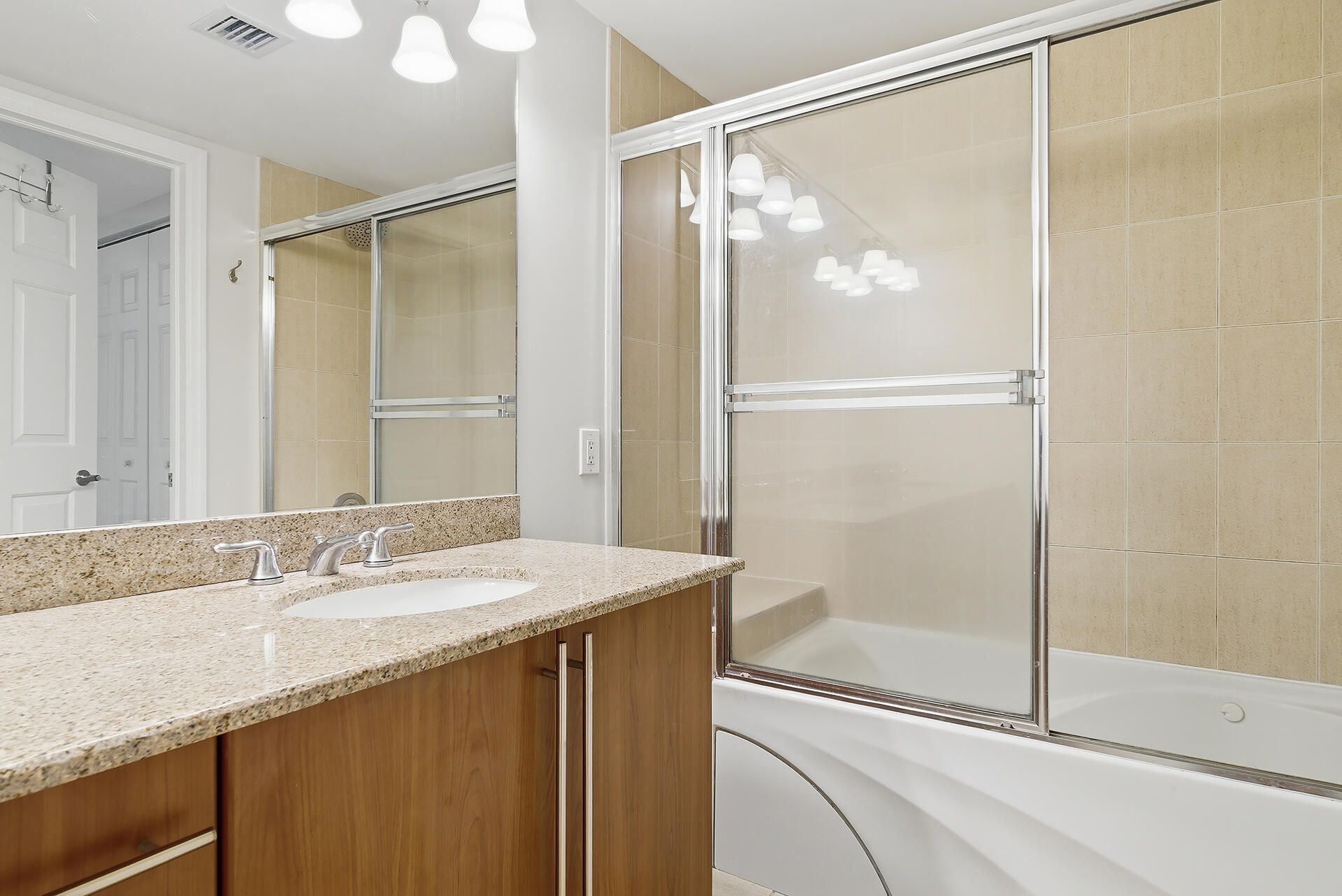 610 Clematis Street, Unit 609, West Palm Beach, FL 33401 Photo