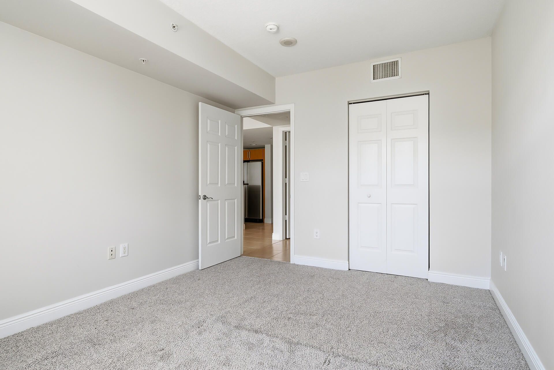 610 Clematis Street, Unit 609, West Palm Beach, FL 33401 Photo