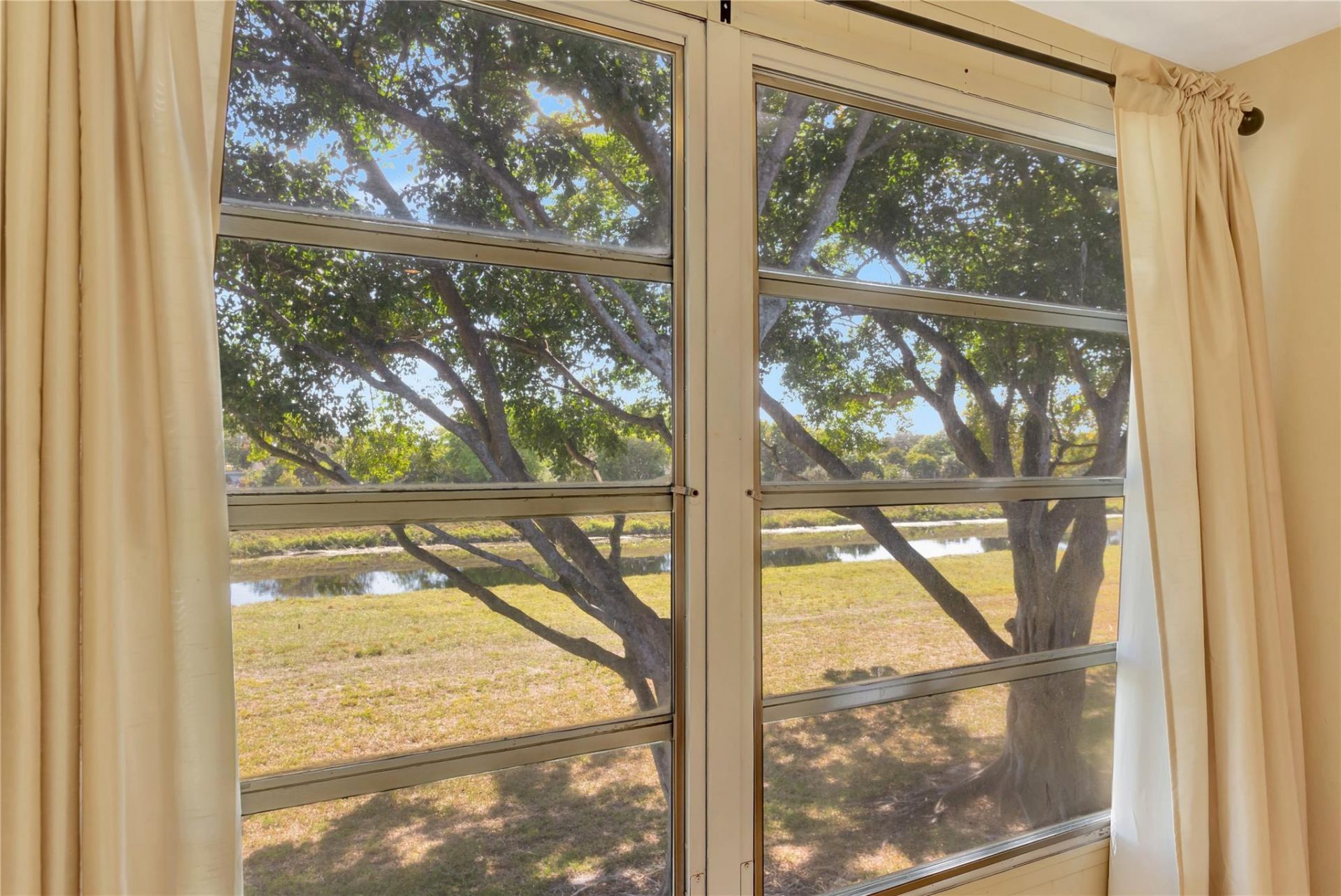 7290 NW 1st Street, Unit 205, Margate, FL 33063 Photo