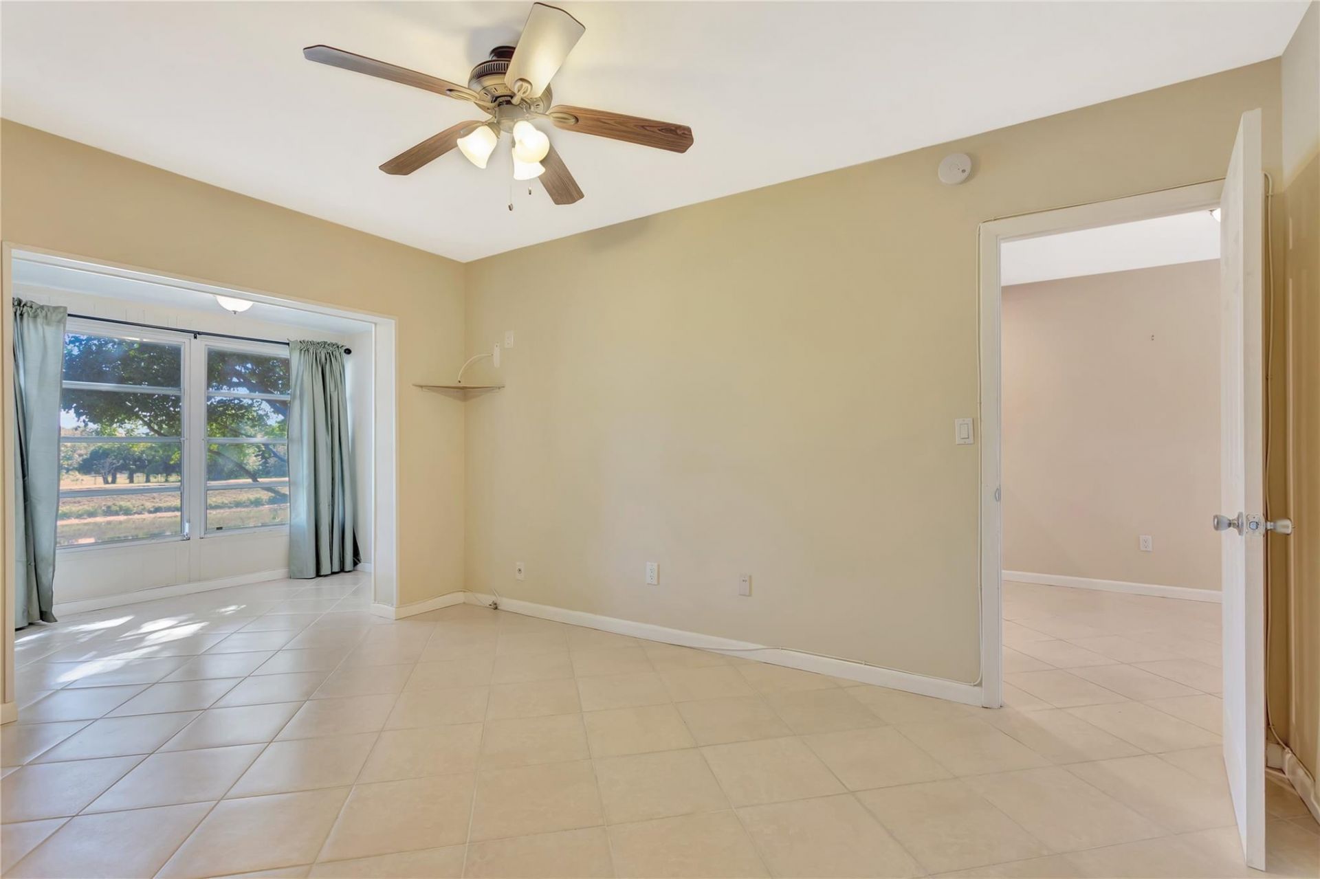 7290 NW 1st Street, Unit 205, Margate, FL 33063 Photo