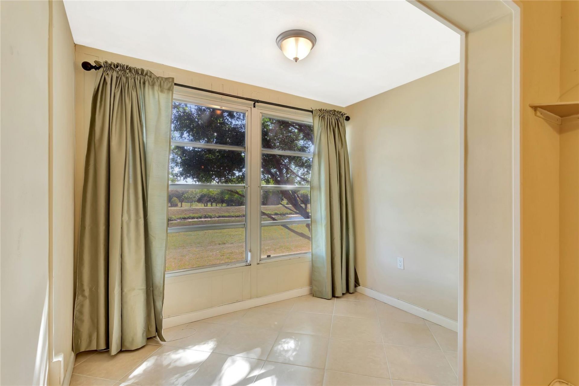 7290 NW 1st Street, Unit 205, Margate, FL 33063 Photo