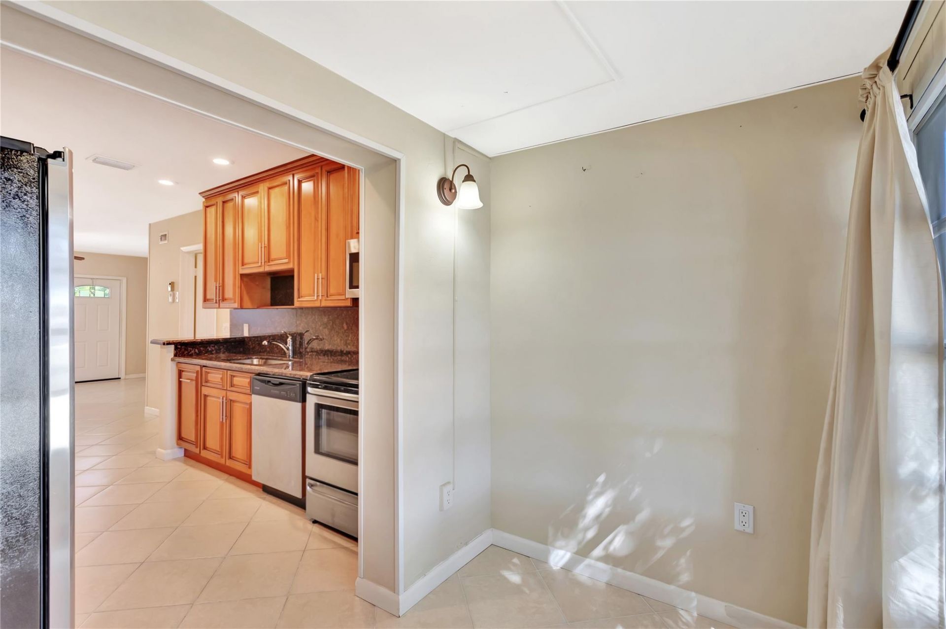 7290 NW 1st Street, Unit 205, Margate, FL 33063 Photo