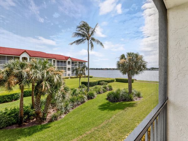 110 Half Moon Circle, Unit D2, Hypoluxo, FL 33462