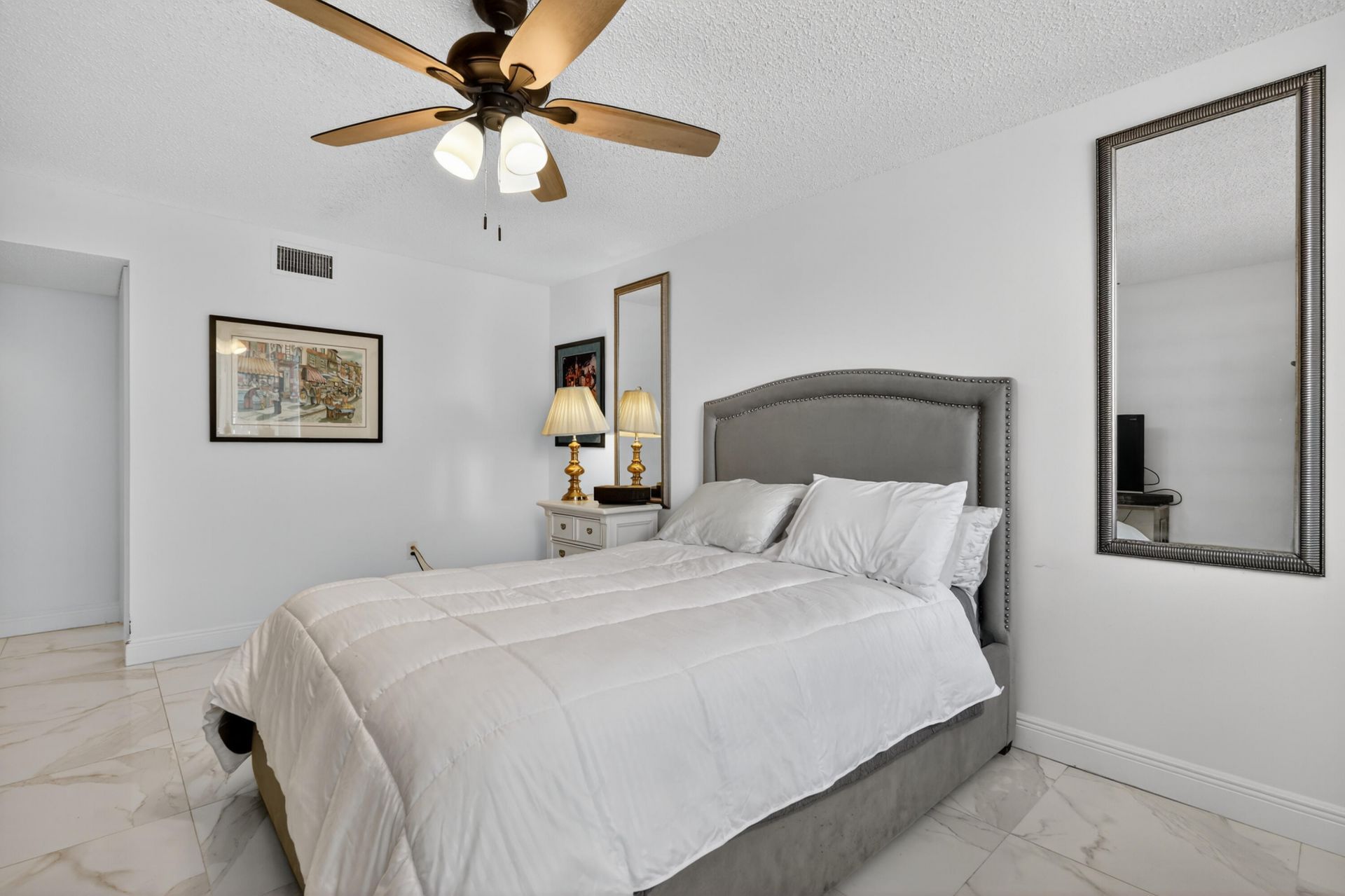 110 Half Moon Circle, Unit D2, Hypoluxo, FL 33462 Photo