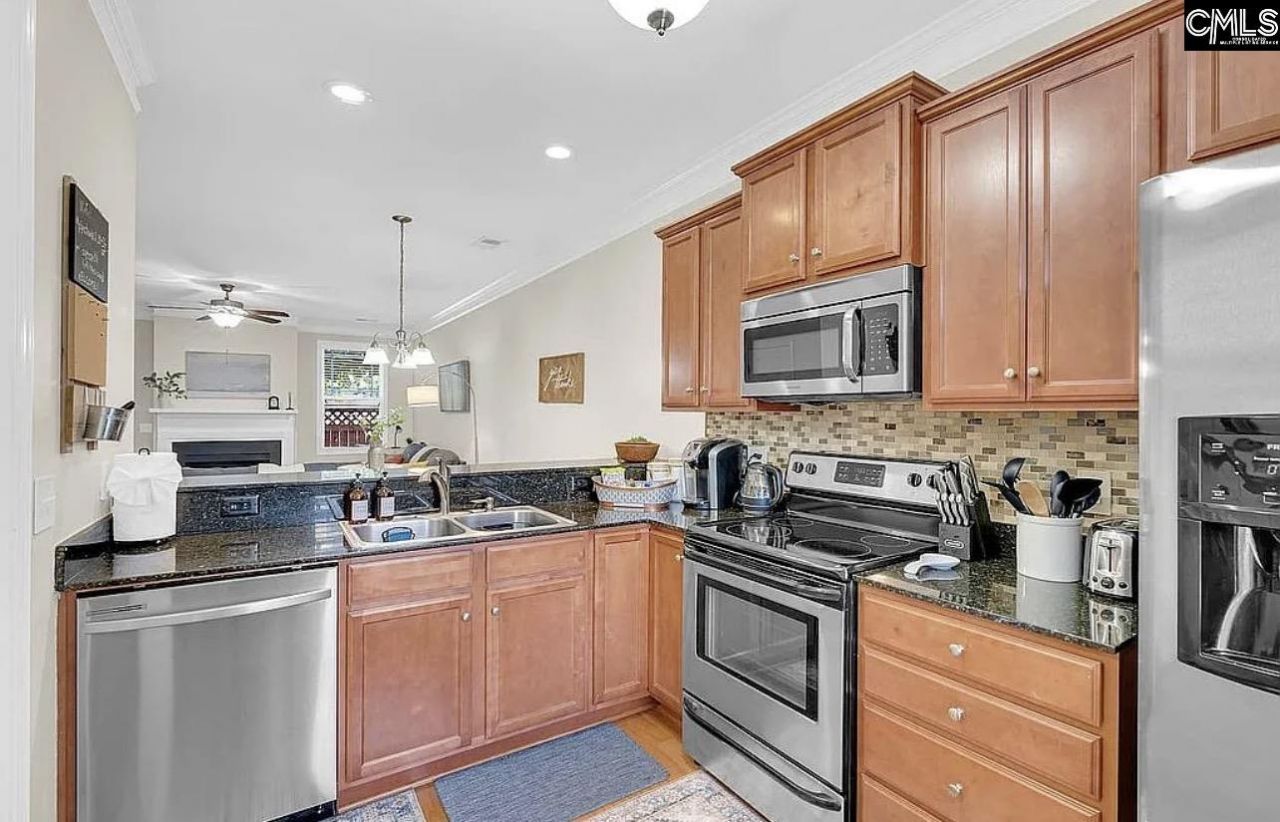 107 Arsenal Academy Place Photo 5