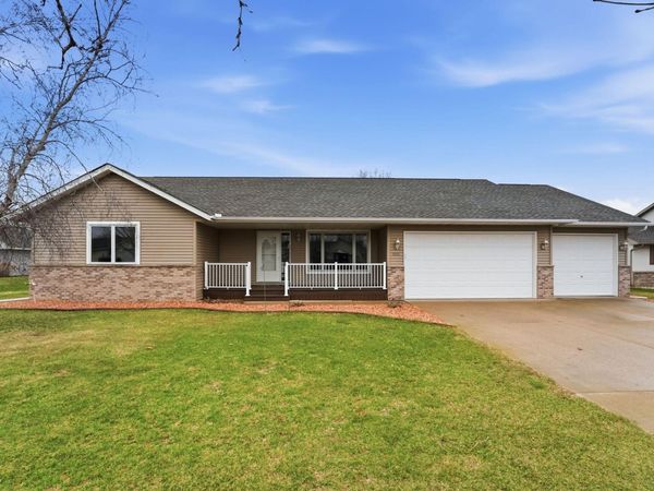 801 Maplewood Avenue, Litchfield, MN 55355