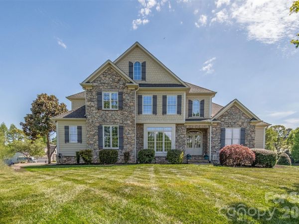 2509 Stoneview Court, Denver, NC 28037