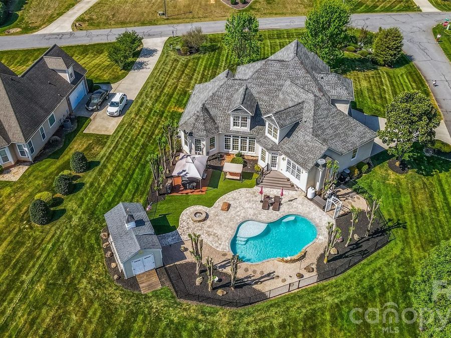 Property Image 11