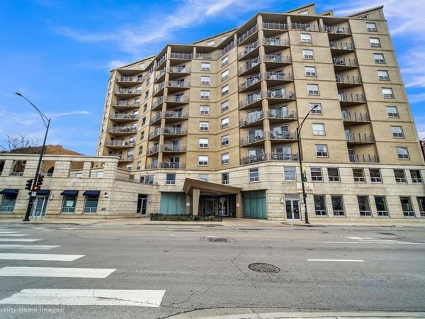 4350 N Broadway Street , Unit 1003, Chicago, IL 60613
