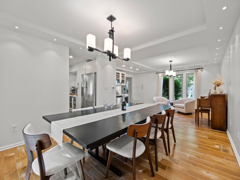 990 Venetian Way, Columbus, OH 43230 Photo 10