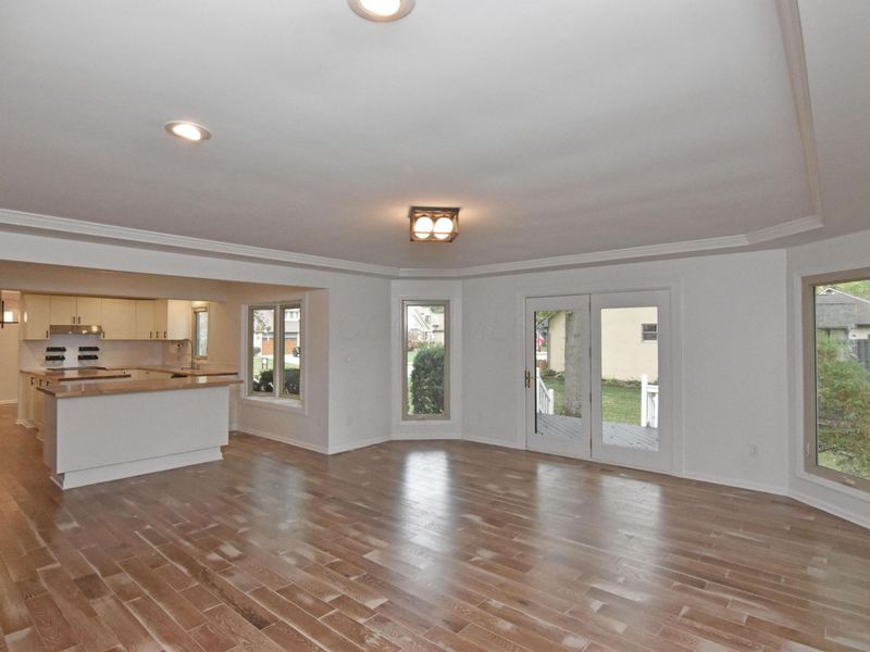 990 Venetian Way, Columbus, OH 43230 Photo 22