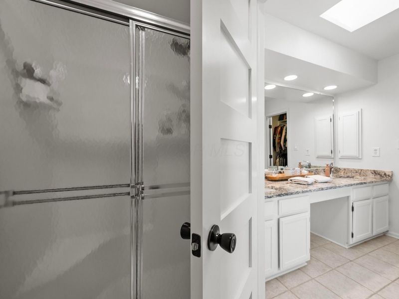 990 Venetian Way, Columbus, OH 43230 Photo 30