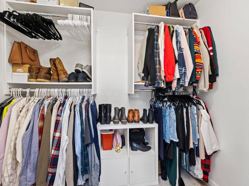 990 Venetian Way, Columbus, OH 43230 Photo 31