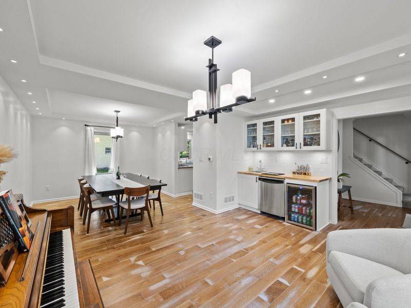 990 Venetian Way, Columbus, OH 43230 Photo 7