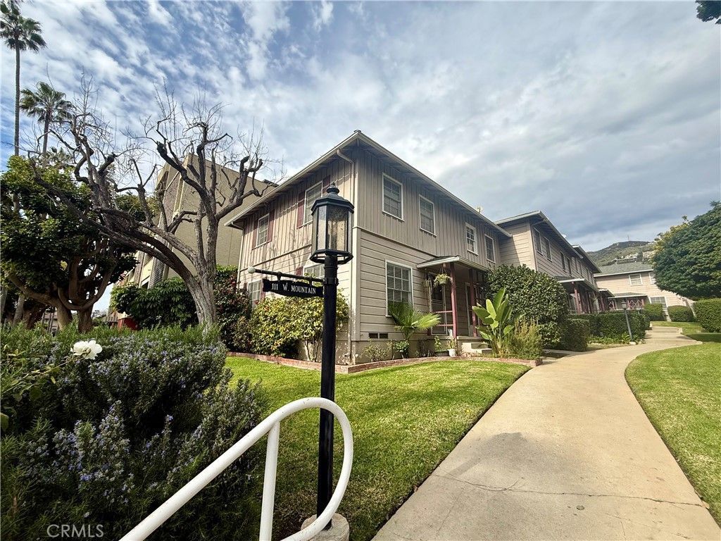 111 W Mountain, Unit 2, Glendale, CA 91207 Main Photo