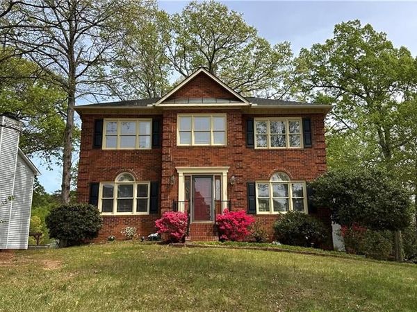 2251 Nettlebrook Drive, Winston-Salem, NC 27106