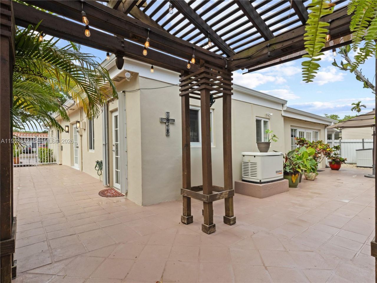 6665 NW 39th St , Virginia Gardens, FL 33166 Photo