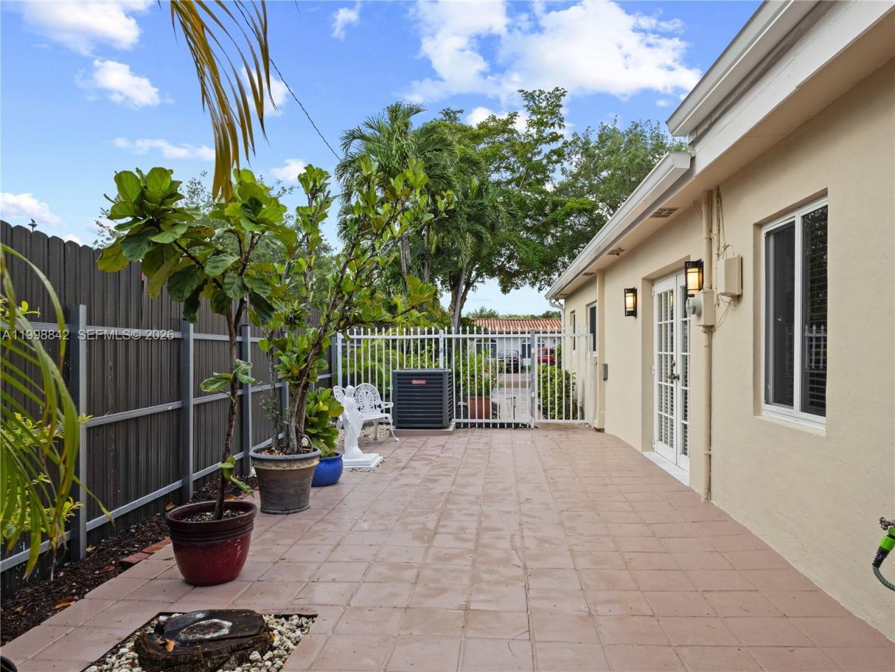 6665 NW 39th St , Virginia Gardens, FL 33166 Photo