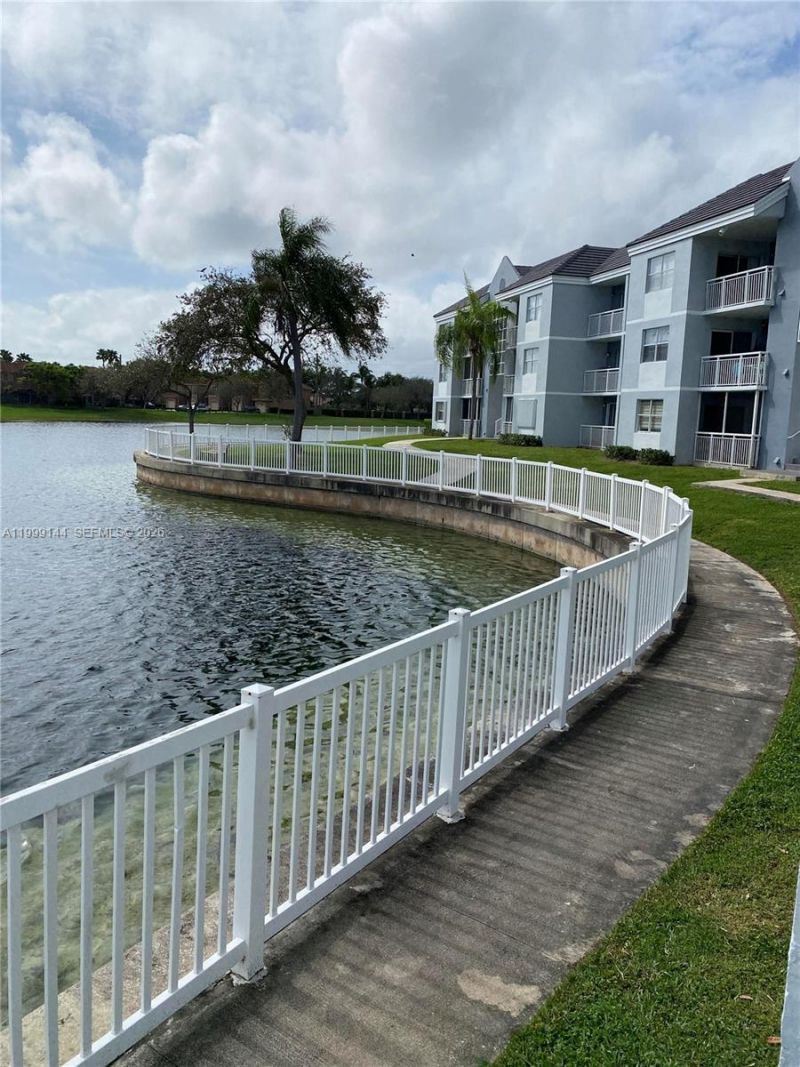 8500 SW 212th St, Unit 106, Cutler Bay, FL 33189 Photo