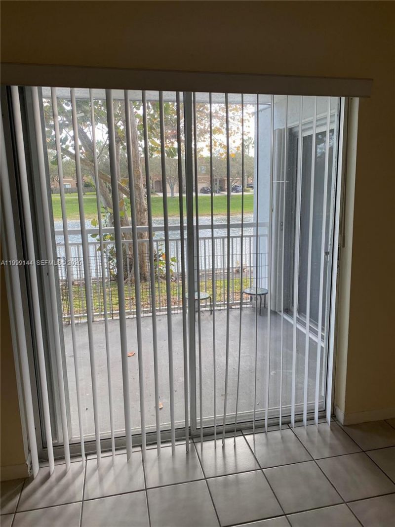 8500 SW 212th St, Unit 106, Cutler Bay, FL 33189 Photo