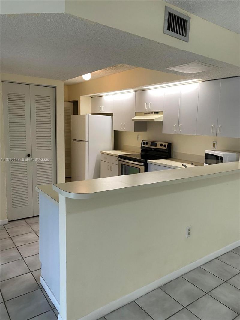 8500 SW 212th St, Unit 106, Cutler Bay, FL 33189 Photo