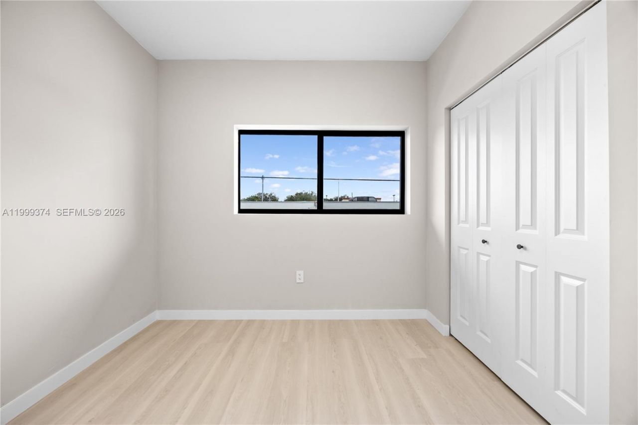 630 NE 166th St, Unit 3, Miami, FL 33162 Photo