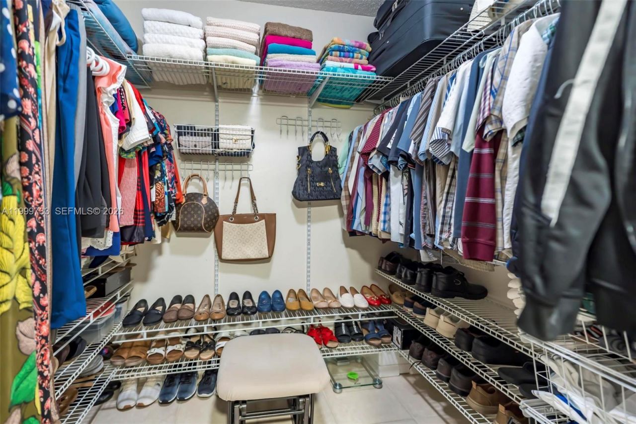 9210 Fontainebleau Blvd, Unit 104, Miami, FL 33172 Photo