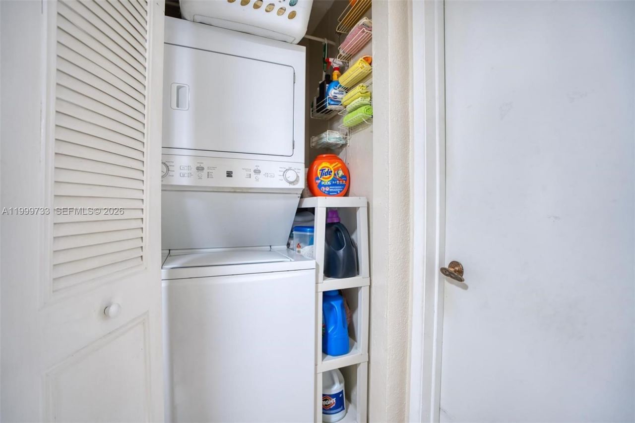 9210 Fontainebleau Blvd, Unit 104, Miami, FL 33172 Photo