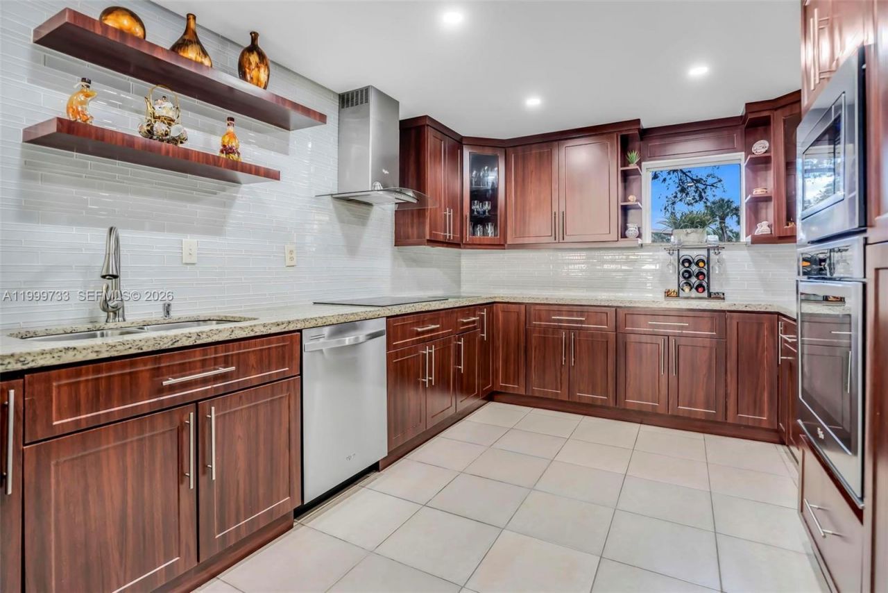 9210 Fontainebleau Blvd, Unit 104, Miami, FL 33172 Photo