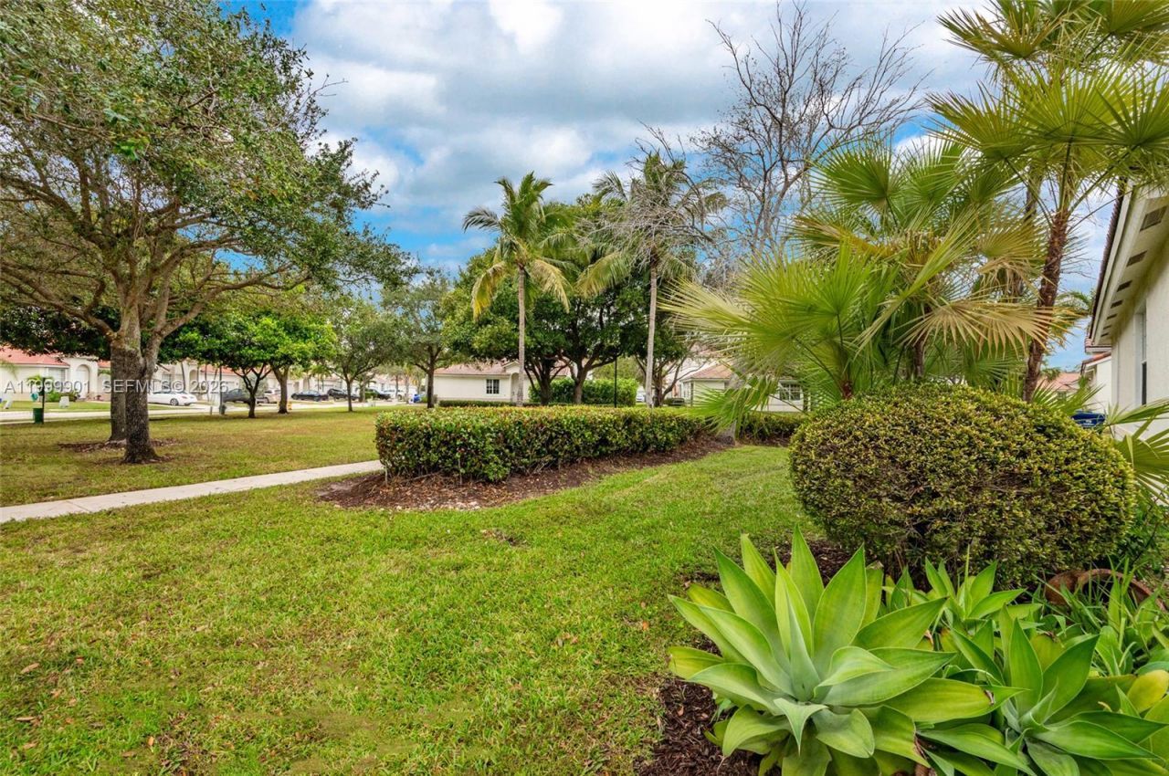 18823 SW 28th St, Miramar, FL 33029 Photo