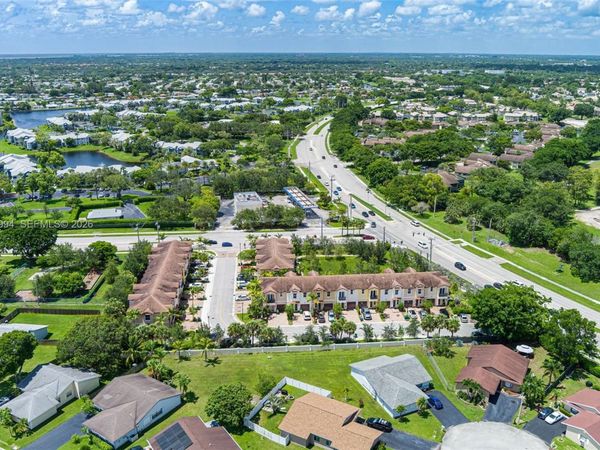 7665 NW 88 Terrace , Tamarac, FL 33321