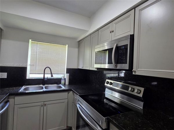 400 NE 142nd St , North Miami, FL 33161