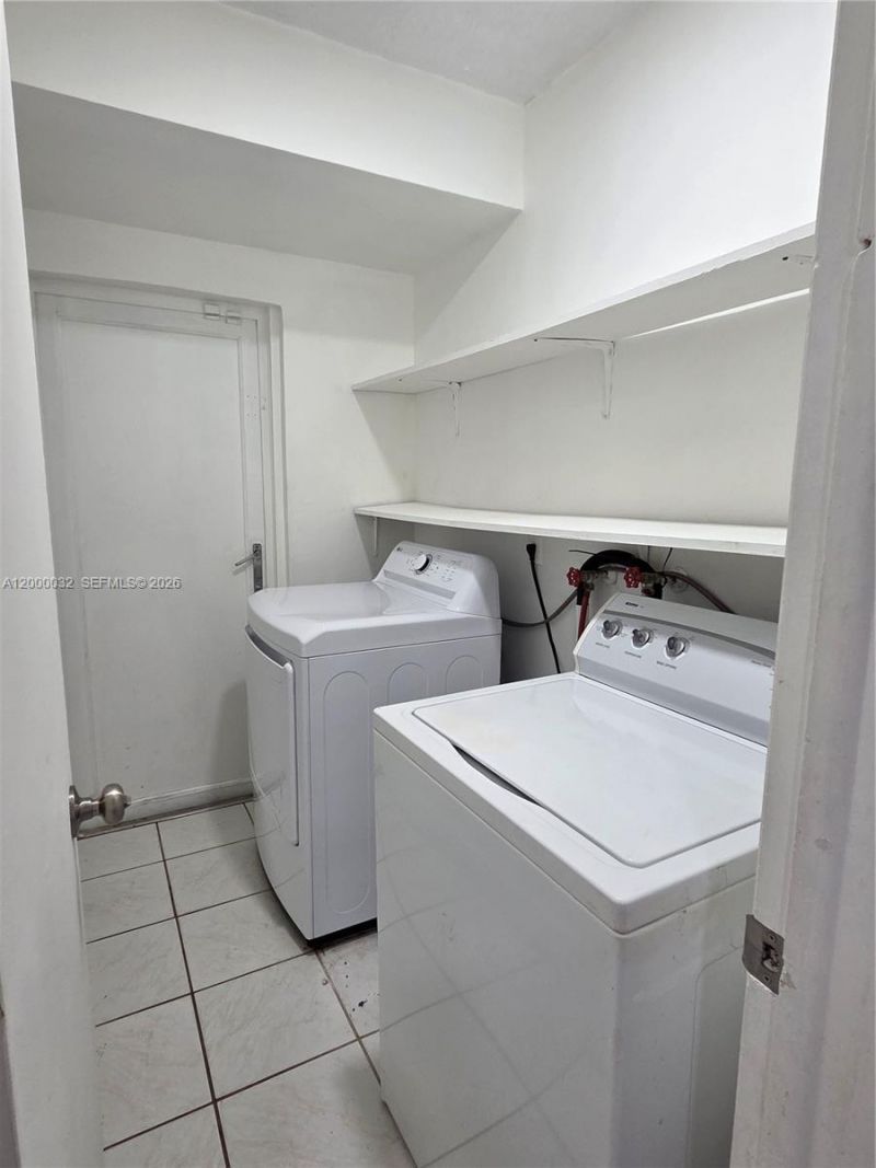 400 NE 142nd St, North Miami, FL 33161 Photo