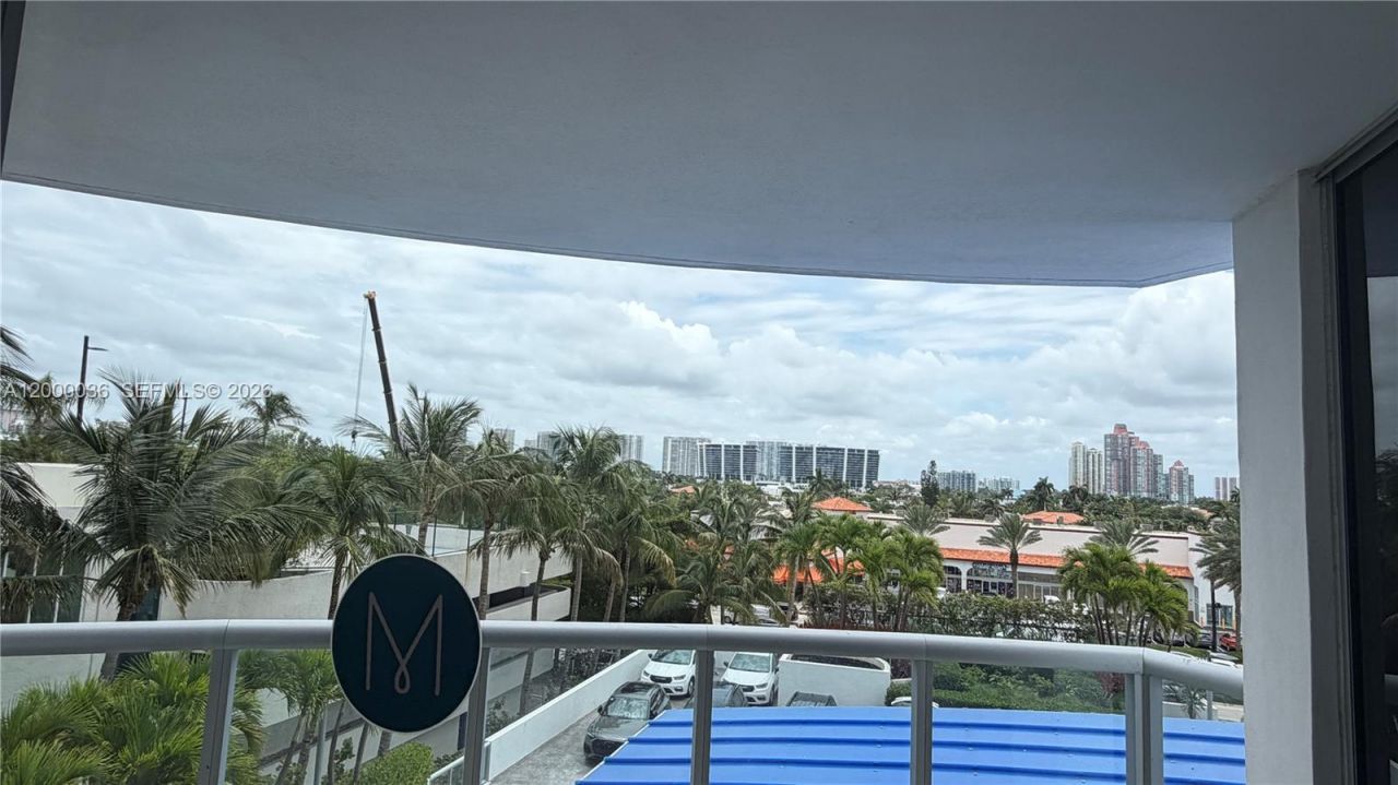 18683 Collins Ave, Unit 508, Sunny Isles Beach, FL 33160 Photo