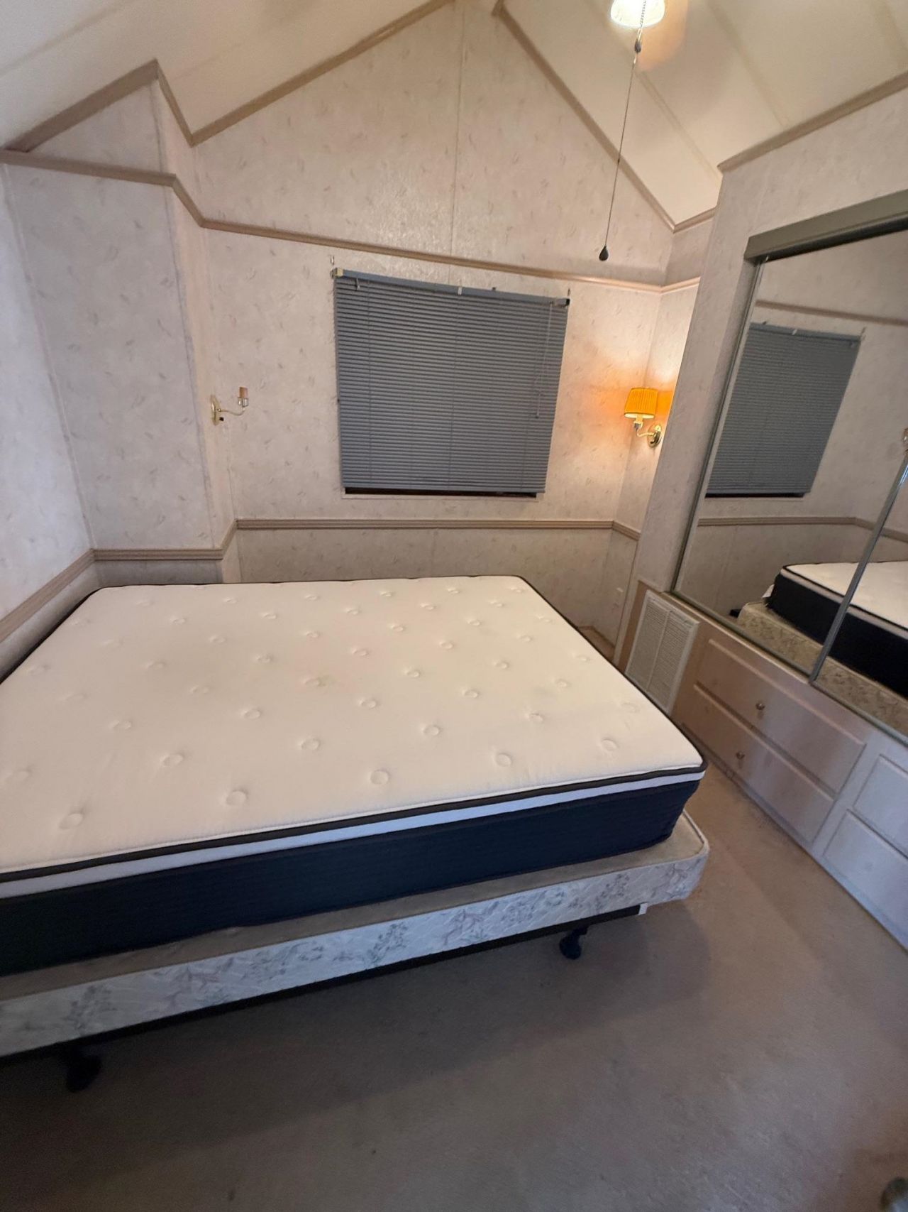 5400 Little River Neck Rd. Photo 10