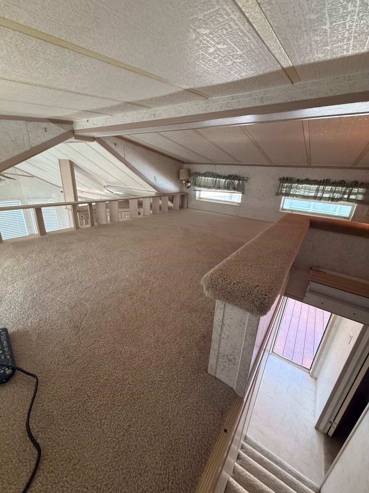 5400 Little River Neck Rd. Photo 9