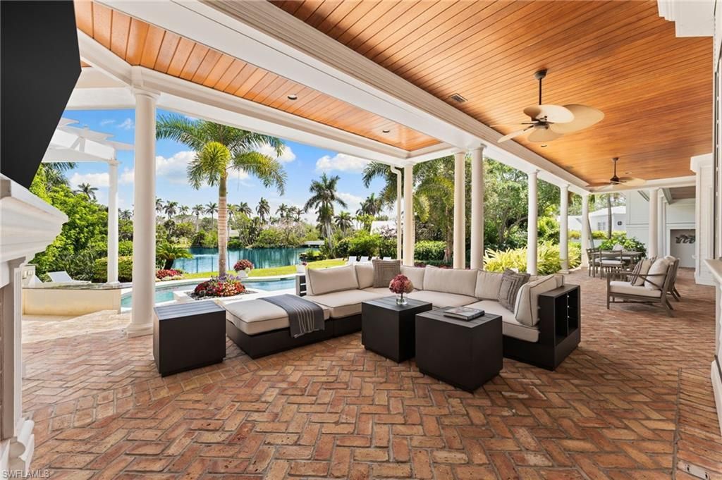 2325 Lantern Ln, Naples, FL 34102 Photo