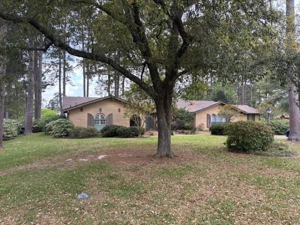 503 CHOCTAW Drive, Pineville, LA 71360