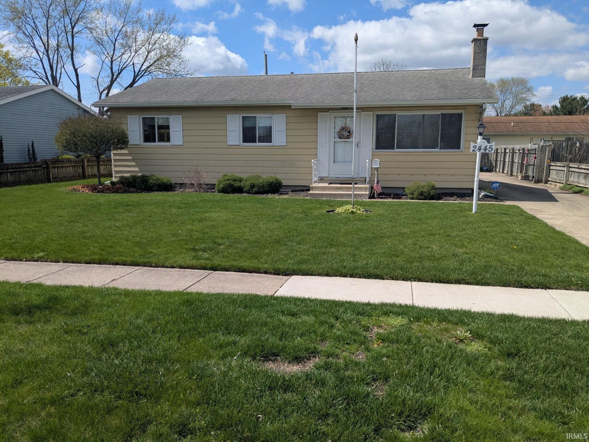 2445 Southdale Drive, Elkhart, IN 46517 Main Photo