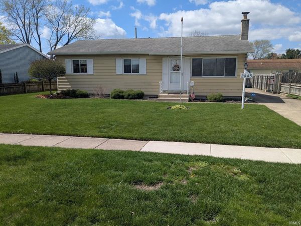 2445 Southdale Drive, Elkhart, IN 46517