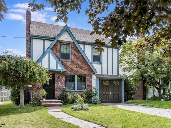 29 Newell Dr, Bloomfield, NJ 07003