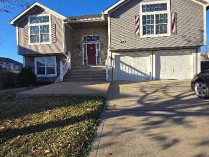 4000 Cades Cove Leavenworth, KS 66048