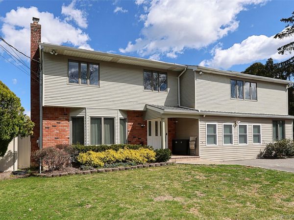 11 Otsego Avenue , Dix Hills, NY 11746