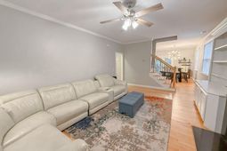 2410 Superior Street photo 4