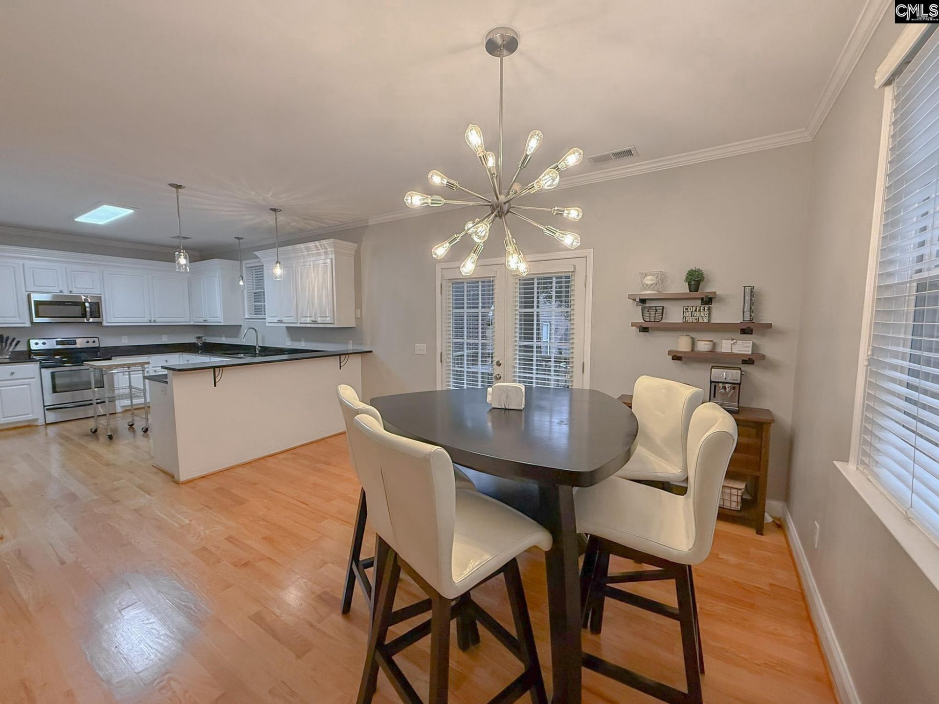 2410 Superior Street Photo 7