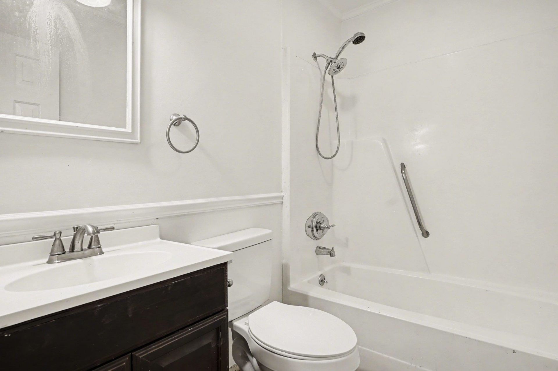 1305 Barker St. Photo 19