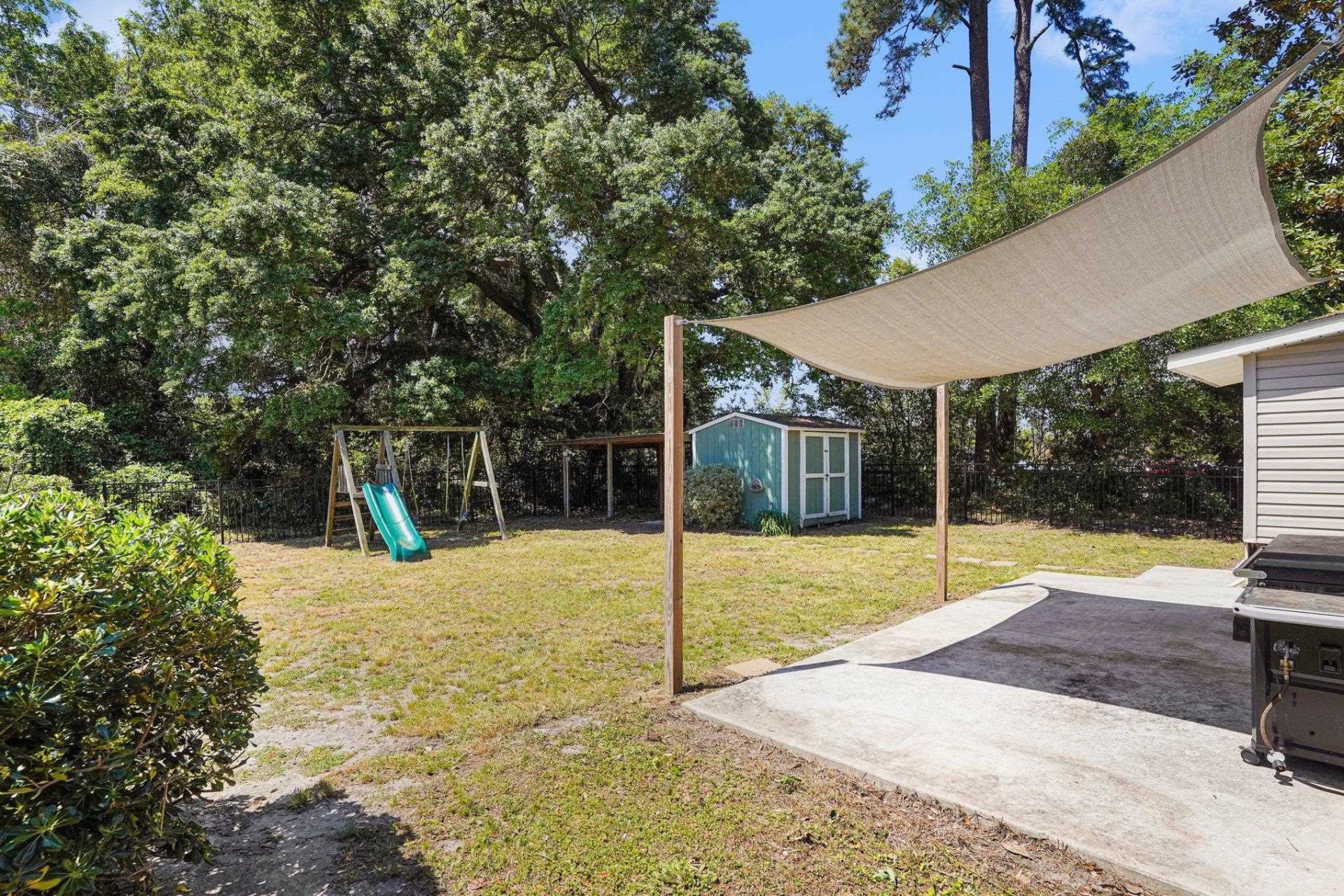 1305 Barker St. Photo 25