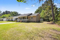 1305 Barker St. photo 4